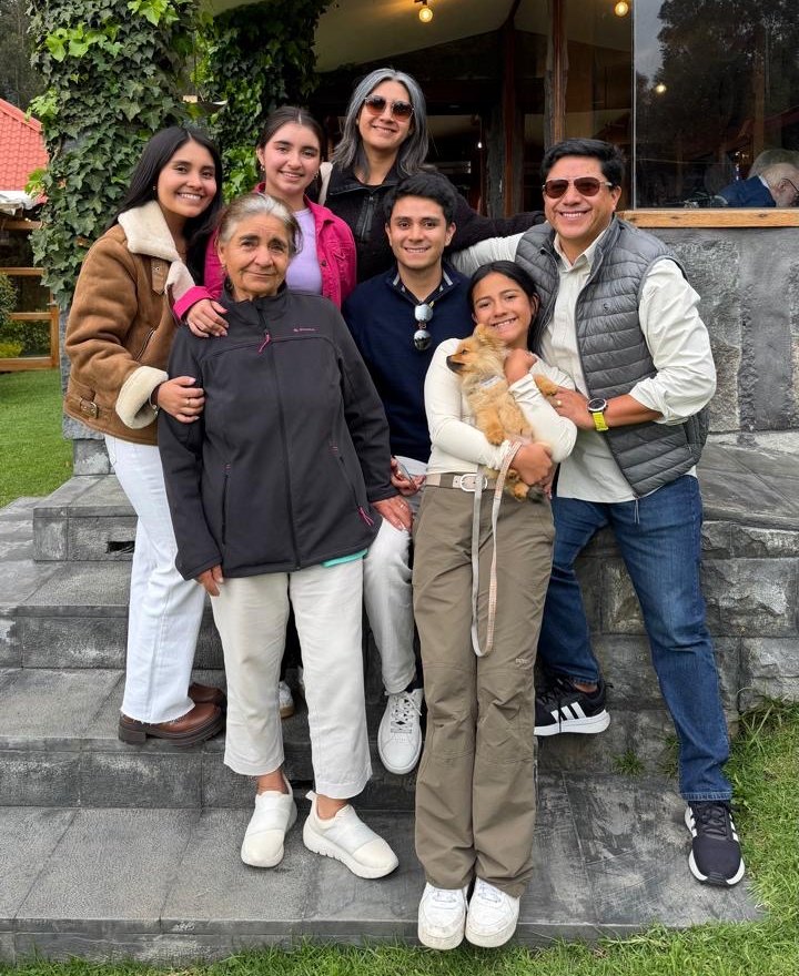 La familia de Raquel Buestán